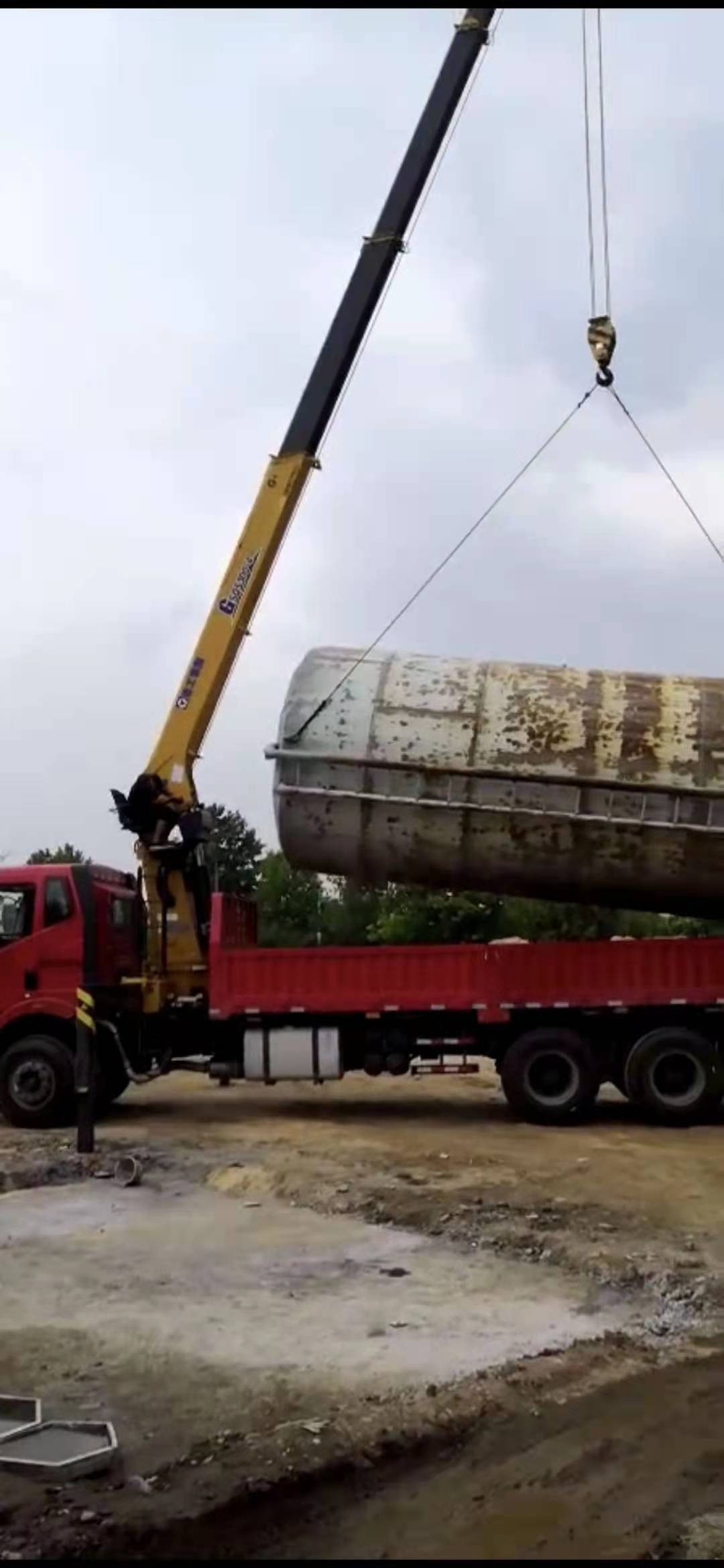 阿克蘇吊車出租司機操作時應(yīng)恪守下列技能要求-- 阿克蘇順豐機械租賃服務(wù)中心