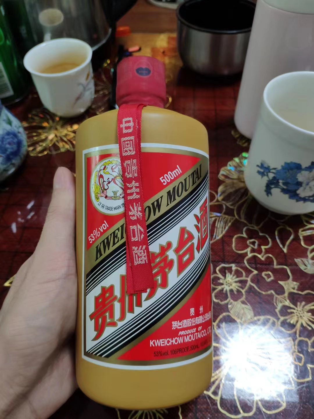 渭南收購茅臺酒電話 冬蟲夏草回收電話-- 渭南騰飛煙酒禮品回收行