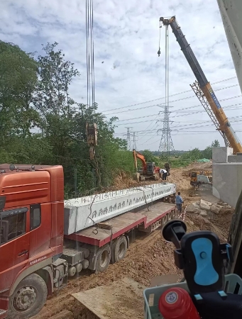 桐城吊車租賃工作需要注意的重要問題-- 桐城市行者吊裝有限公司