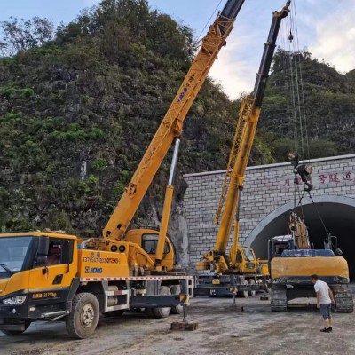 吊車的車燈亮度怎樣滿足夜間作業需求