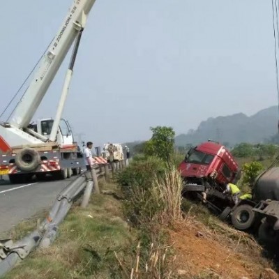 吊車在惡劣天氣條件下如何避免故障發