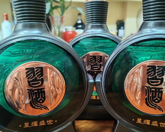 十堰全市回收金桂葉茅臺(tái)酒回收洋酒山崎威士忌-- 十堰誠信煙酒回收商行