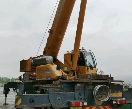 醴陵市吊車租賃價格與吊車的作業高度有直接關聯嗎？-- 醴陵市本地吊裝服務有限公司 