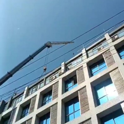 鋼結構建筑的搭建租用哪種型號的吊車