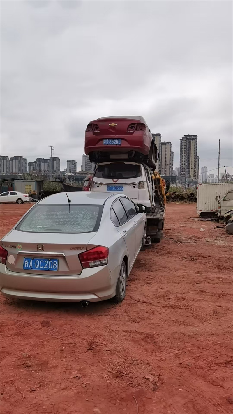 南寧小轎車回收，讓報廢車輛煥發新生-- 南寧盈吉報廢車回收公司