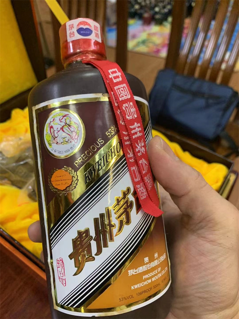 廣漢市名酒回收專業服務-- 廣漢鄰家煙酒回收店 